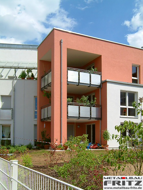 Balkongelnder mit einer Lochblechfllung - Balkongelnder 04-01  -  (c) by Metallbau Fritz