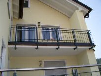 Balkon Gel�nder 13 - Au�engel�nder mit einer Kombination aus Edelstahl und feuerverzinktem und farbbeschichtetem Stahl
