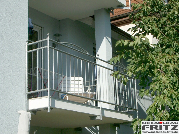Feuerverzinktes Balkongelnder - Balkongelnder 16-04  -  (c) by Metallbau Fritz