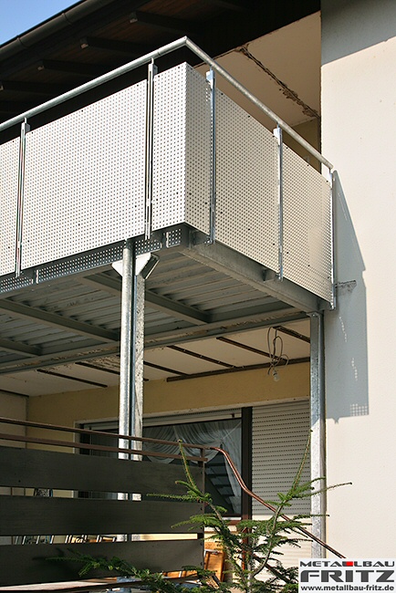 Balkon / Stahlbalkon 24-05  -  (c) by Metallbau Fritz