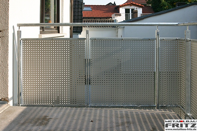 Balkon / Stahlbalkon 24-18  -  (c) by Metallbau Fritz