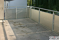 Balkonvergr��erung durch einen Anbaubalkon aus Stahl 24-16
