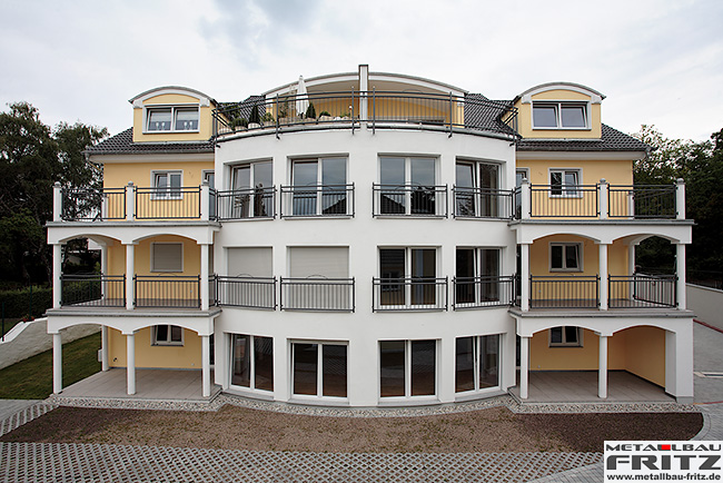 Balkongelnder 32-02  -  (c) by Metallbau Fritz