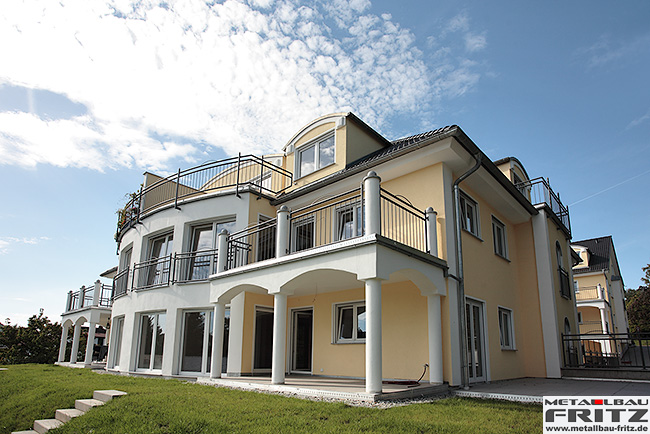Balkongelnder 33-02  -  (c) by Metallbau Fritz