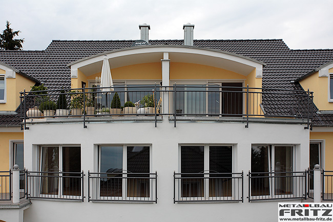 Balkongelnder 33-05  -  (c) by Metallbau Fritz