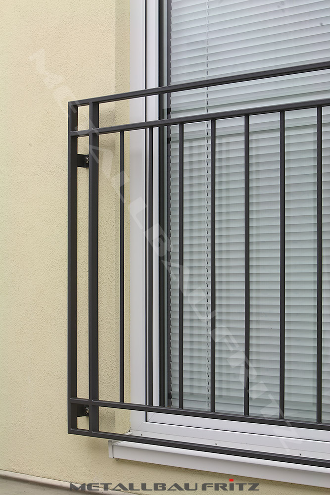 Franzsischer Balkon 50-23  -  (c) by Metallbau Fritz