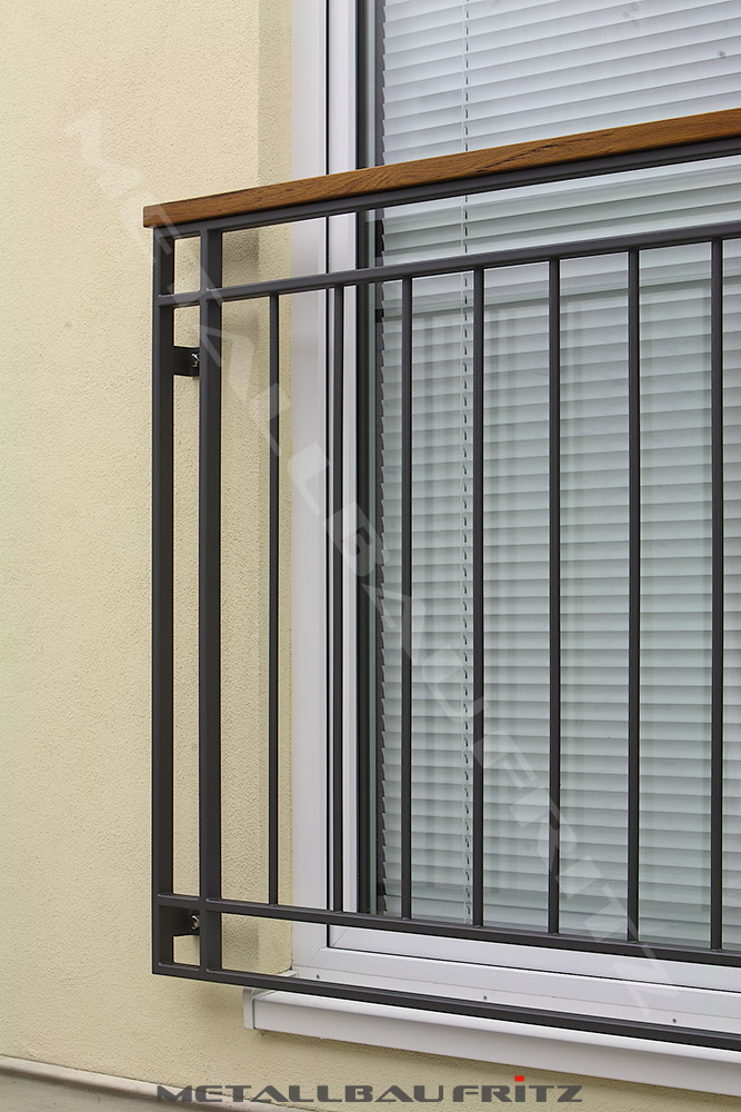 Franzsischer Balkon 50-33  -  (c) by Metallbau Fritz