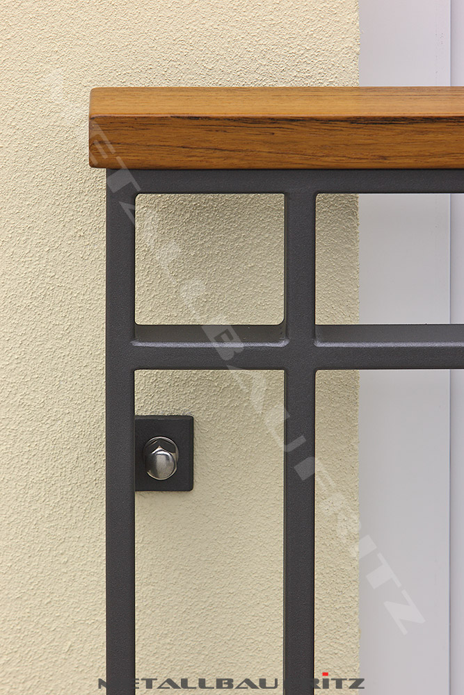 Franzsischer Balkon 50-35  -  (c) by Metallbau Fritz