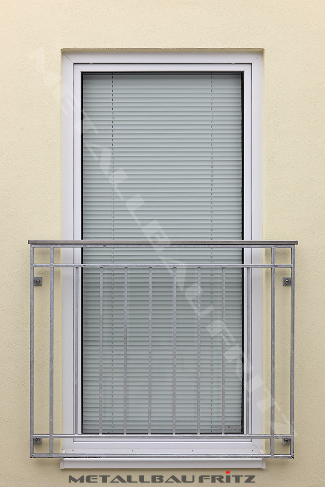 Franzsischer Balkon 50-46  -  (c) by Metallbau Fritz