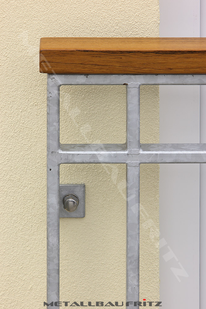 Franzsischer Balkon 50-55  -  (c) by Metallbau Fritz