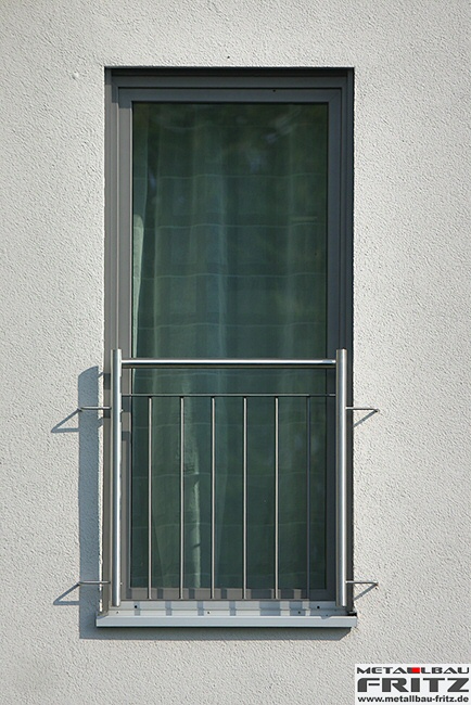 Franz�sischer Balkon 04-08  -  (c) by Metallbau Fritz