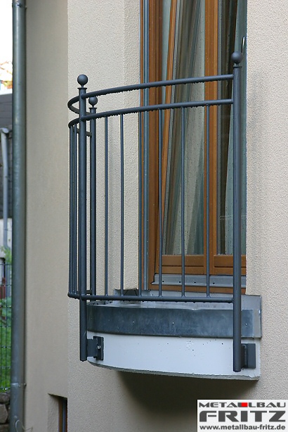 Franz�sischer Balkon 08-02  -  (c) by Metallbau Fritz