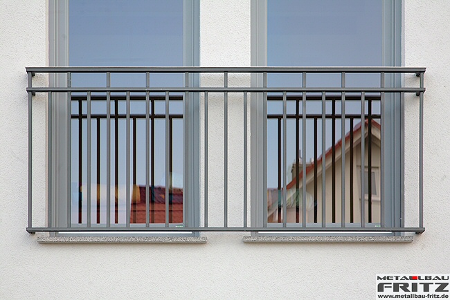 Franz�sischer Balkon 12-03  -  (c) by Metallbau Fritz