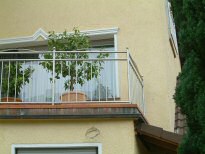 Balkon mit Edelstahl Gel�nder 09-02 - (c) by Metallbau Fritz