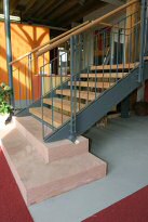 Treppe innen 08 - Geradlufige Treppenanlage mit Zwischenpodest 08-07